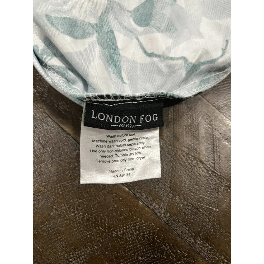 London Fog Green Leaf Print Standard Pillowcases‎ Set of 2 Pocket Hem 20x30